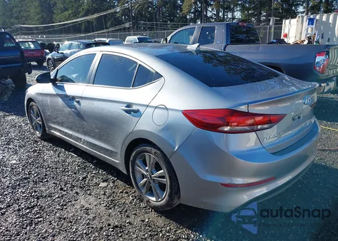 2017 Hyundai Elantra Se z USA, uszkodzony, nr VIN 5NPD84LF7HH008242